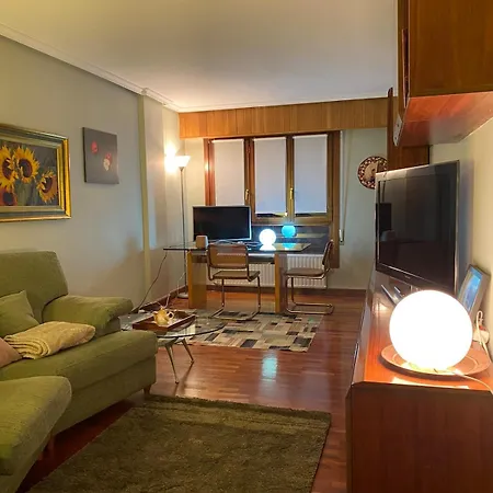 Homeoffice With Church Views Apartment *