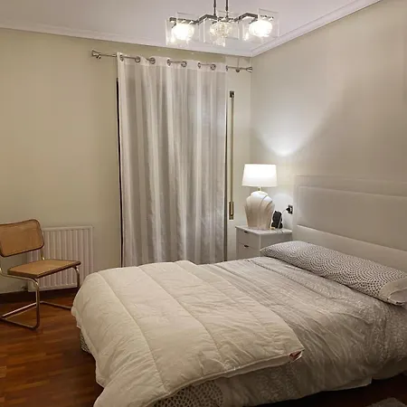 Homeoffice With Church Views Apartment Zumarraga