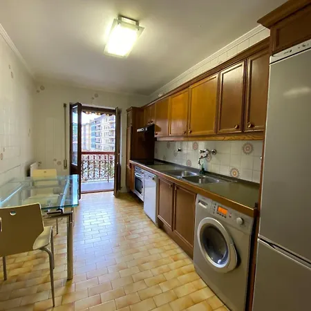 Homeoffice With Church Views Apartment Zumarraga