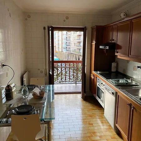 Homeoffice With Church Views * Zumarraga