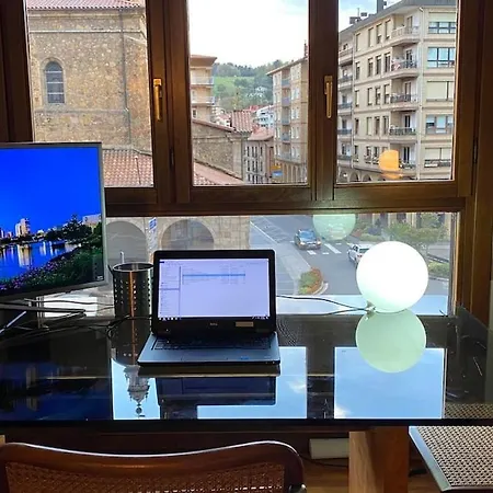 Homeoffice With Church Views Apartment Zumarraga