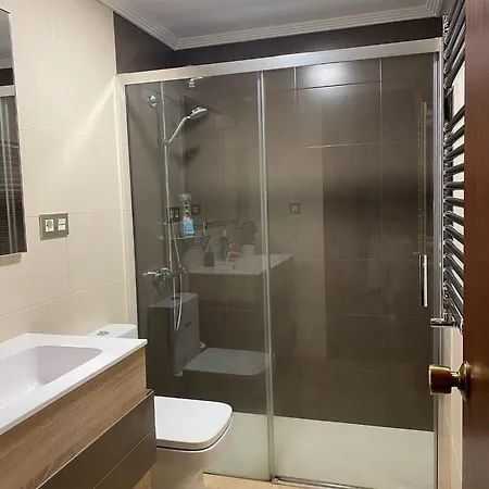 Apartment Homeoffice With Church Views *