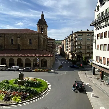 Homeoffice With Church Views * Zumarraga