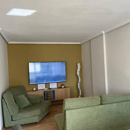 Apartment Homeoffice With Church Views